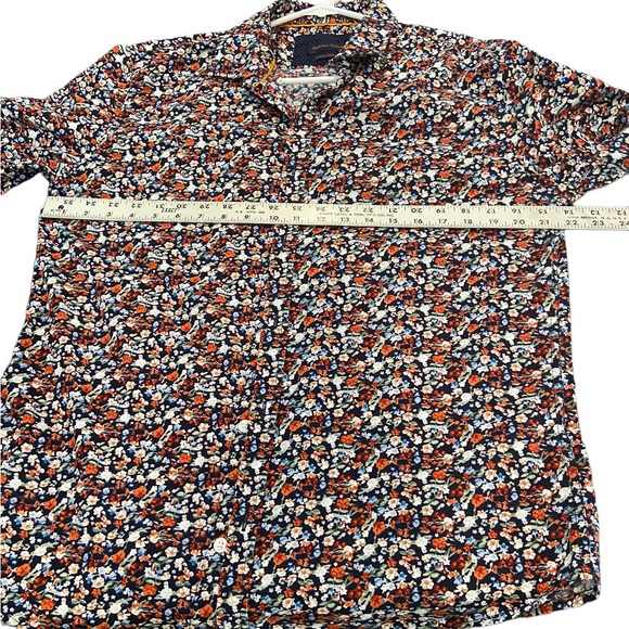 Floral button front shirt with contrasting cuffs - Picture 6 of 9